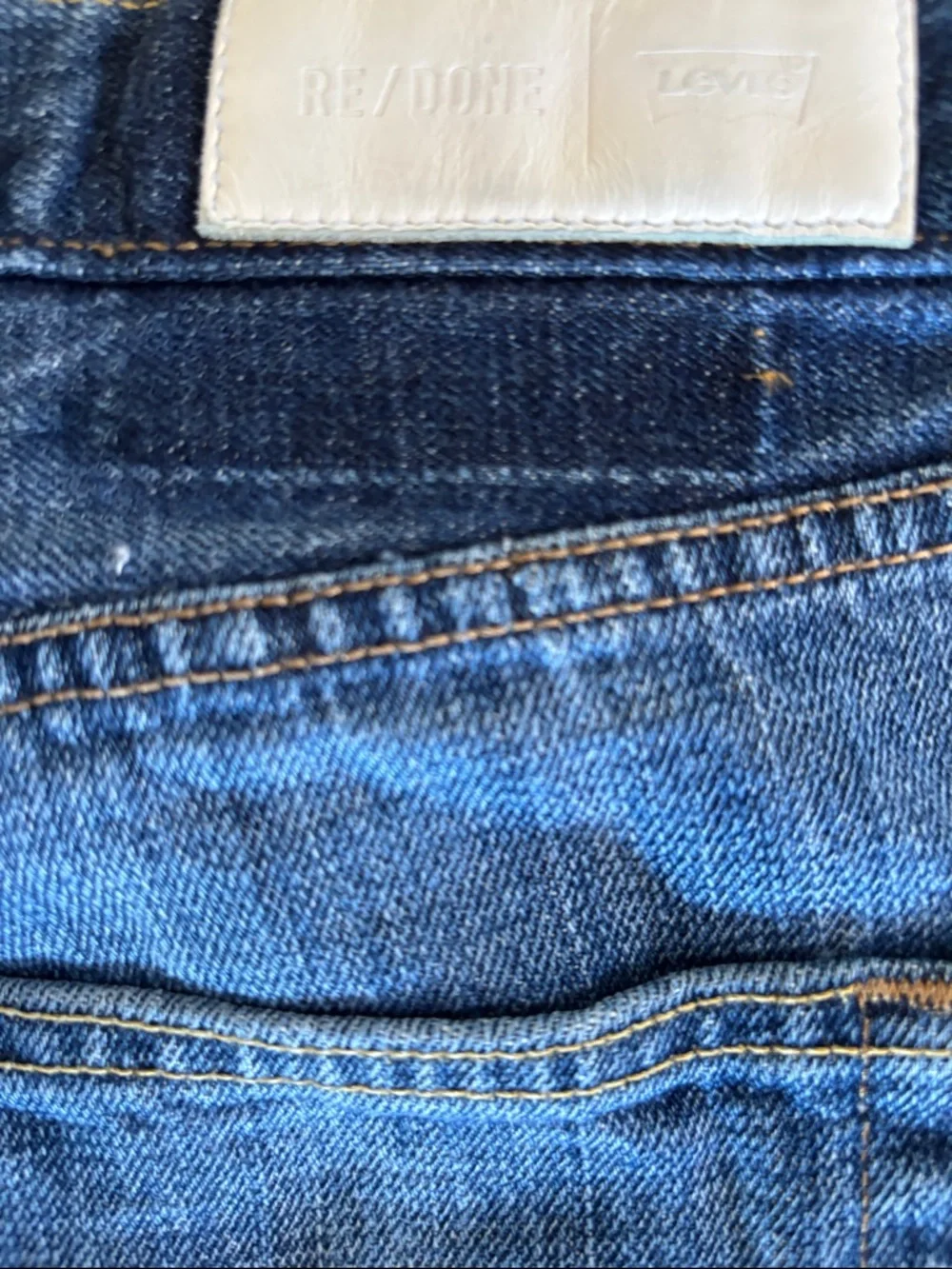 RE/DONE Relaxed Buttonfly Blue Frayed Hem Jeans Size 29 (Actual Waist 32”)
